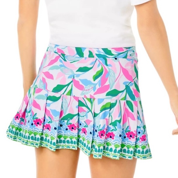 LILLY PULITZER TAYNORA SKORT UPF 50+
RESORT WHITE HOLDING COURT ENGINEER XL - Picture 11 of 12